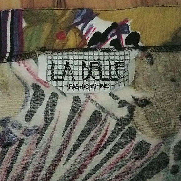 Vintage 80s La Belle Fashions Inc  Cropped Blazer - Picture 10 of 14